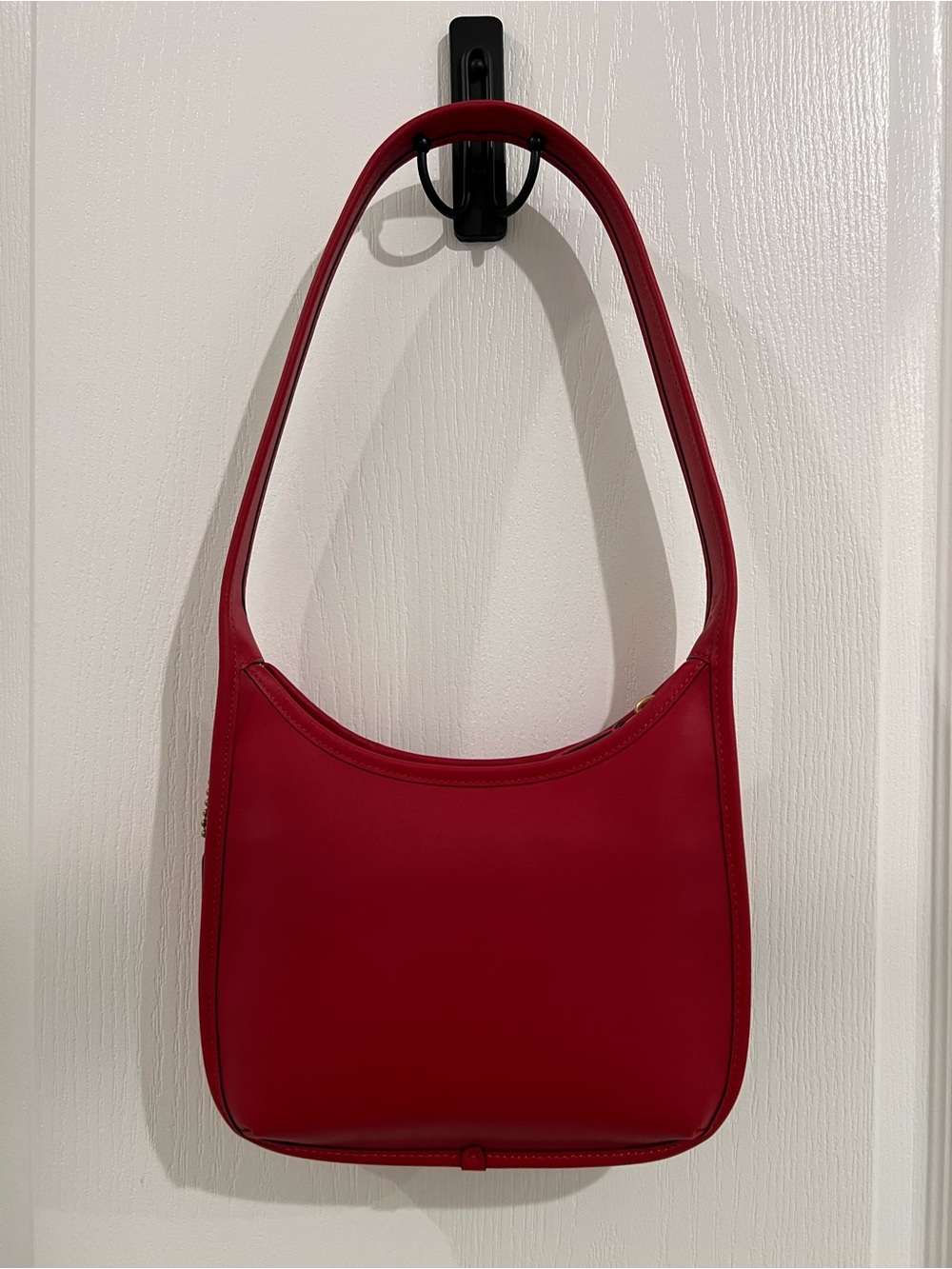Coach Curve Zip